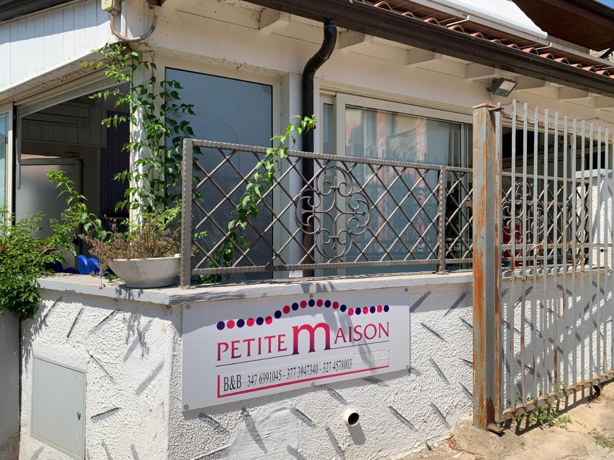 B&B Petite Maison Posada  Exterior foto